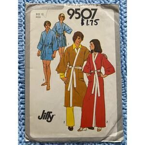 Simplicity 9507 unisex robe pattern